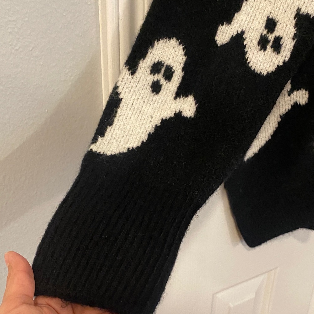 Vince Camuto Black and White Ghost Sweater - Picture 4 of 5